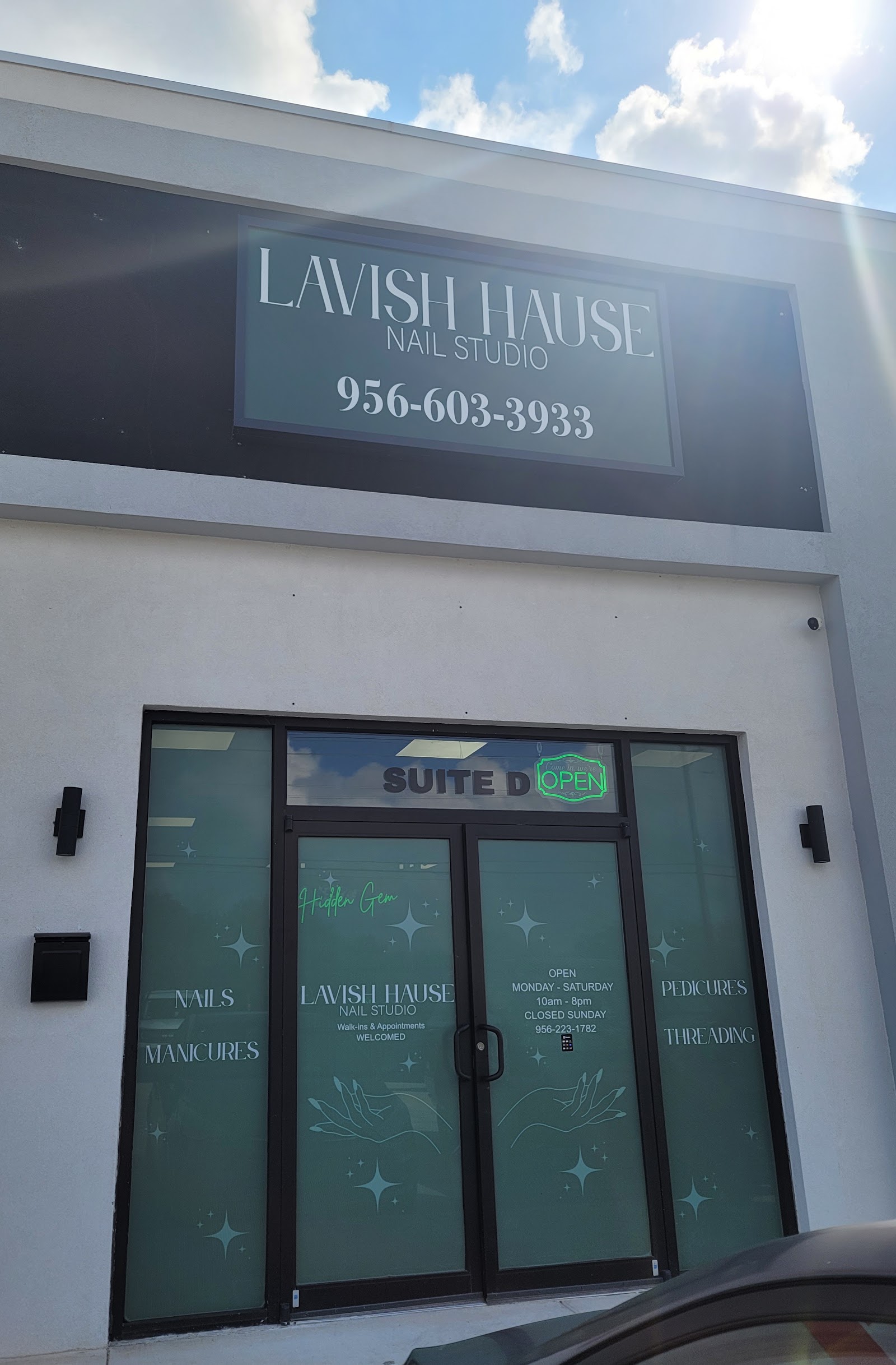 Lavish Hause Nail Studio nail photo 8